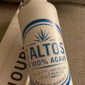 NEW Altos Tequila 24oz h2go water bottle